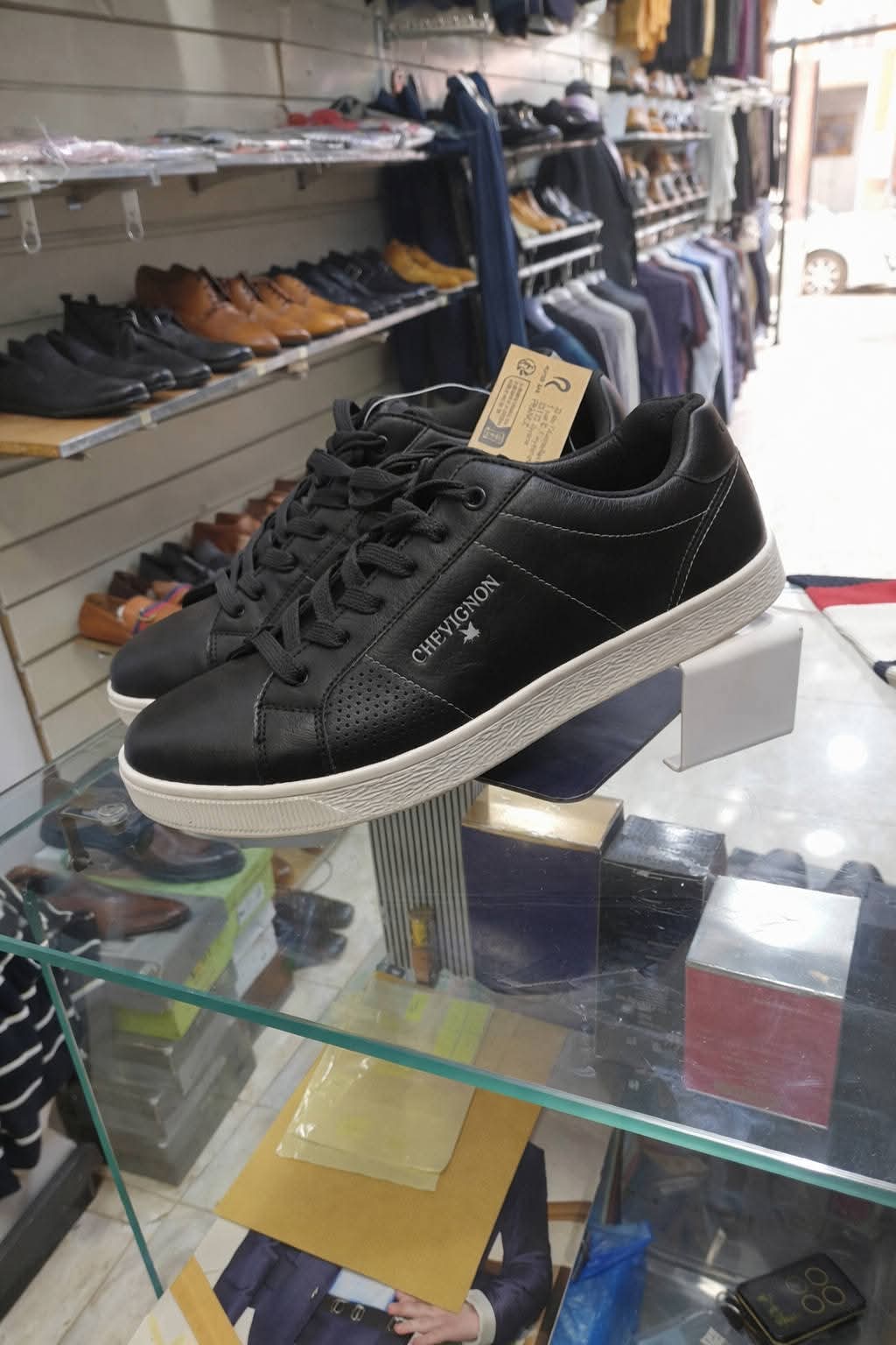 Chevignon Baskets Noire